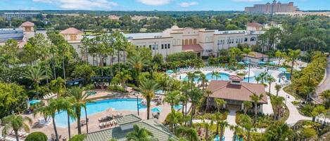 المنشأة من الخارج