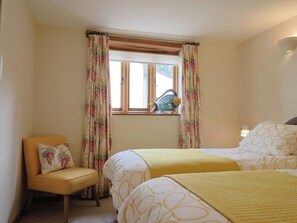 2 bedrooms, individually decorated, individually furnished, free WiFi - The Dairy (Axminster)