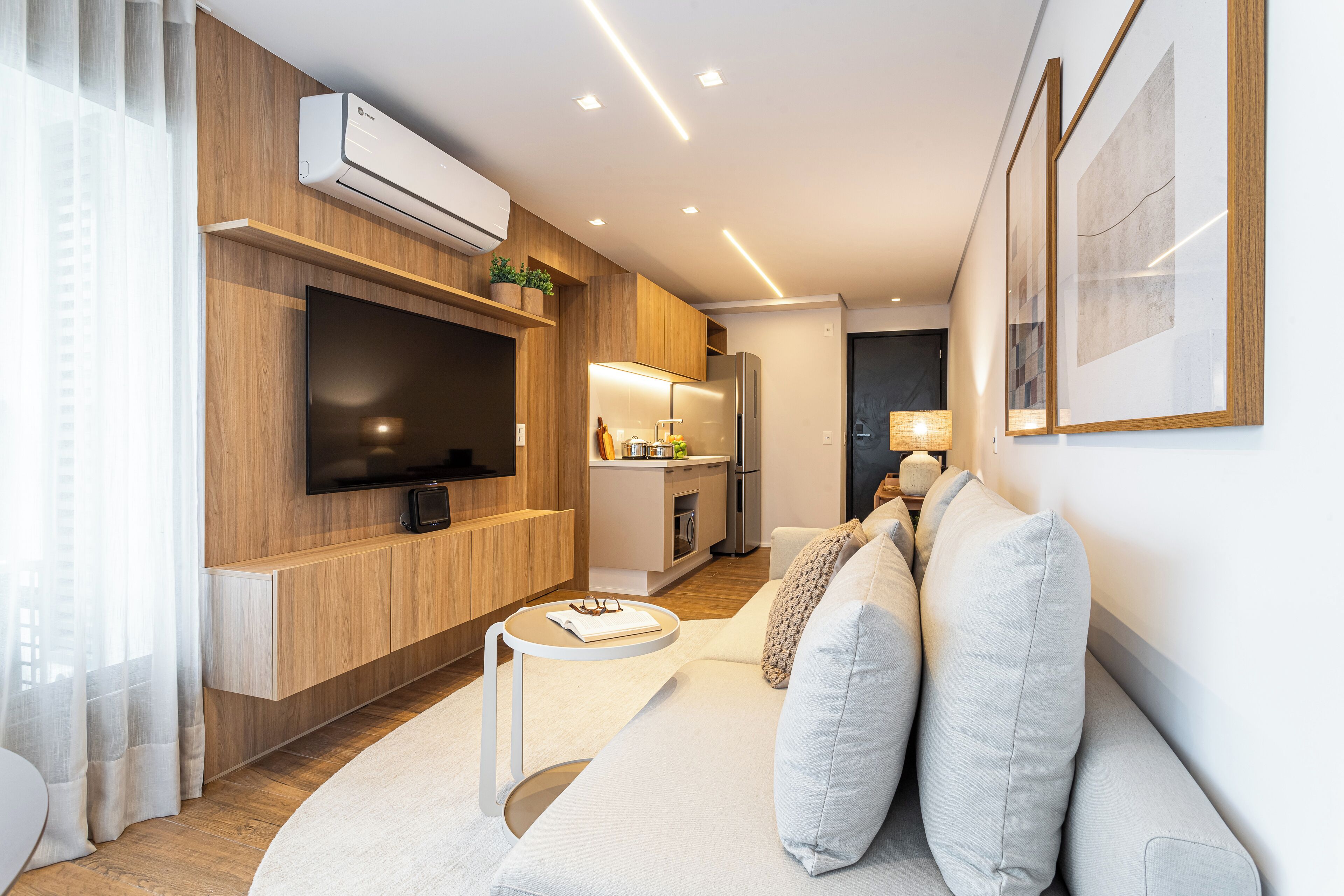 舒适公寓 | 起居区 | 42-英寸智能电视（配 备数码频道）