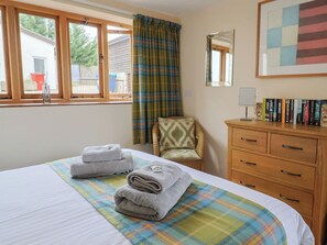 2 bedrooms, individually decorated, individually furnished, free WiFi - The Granary (Axminster)