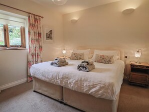 2 habitaciones, decoración personalizada y muebles diferentes
