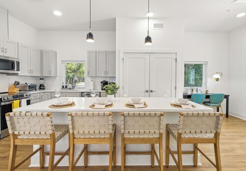 Villetta at All Saints - New Townhomes Collegetown