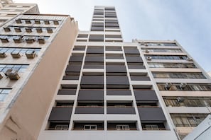 Exclusive Apartment | Exterior - Aurora - Prédio novíssimo e completo no coração do Centro, com piscina e academia ao lado do metrô República (São Paulo)