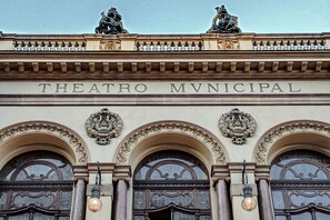 Point of interest - Aurora - Prédio novíssimo e completo no coração do Centro, com piscina e academia ao lado do metrô República (São Paulo)