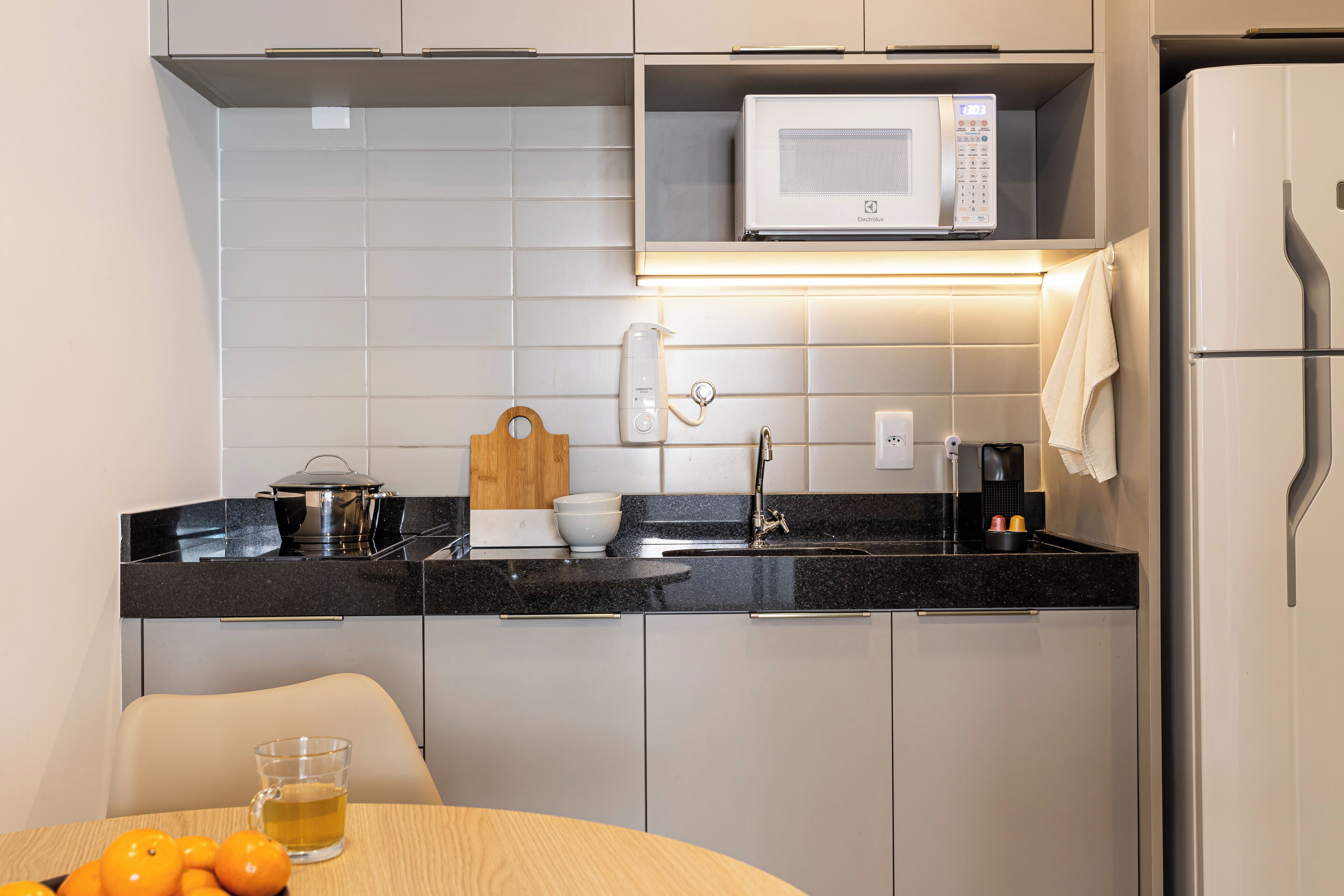 大冰箱、微波炉、炉灶、茶具/咖啡用具