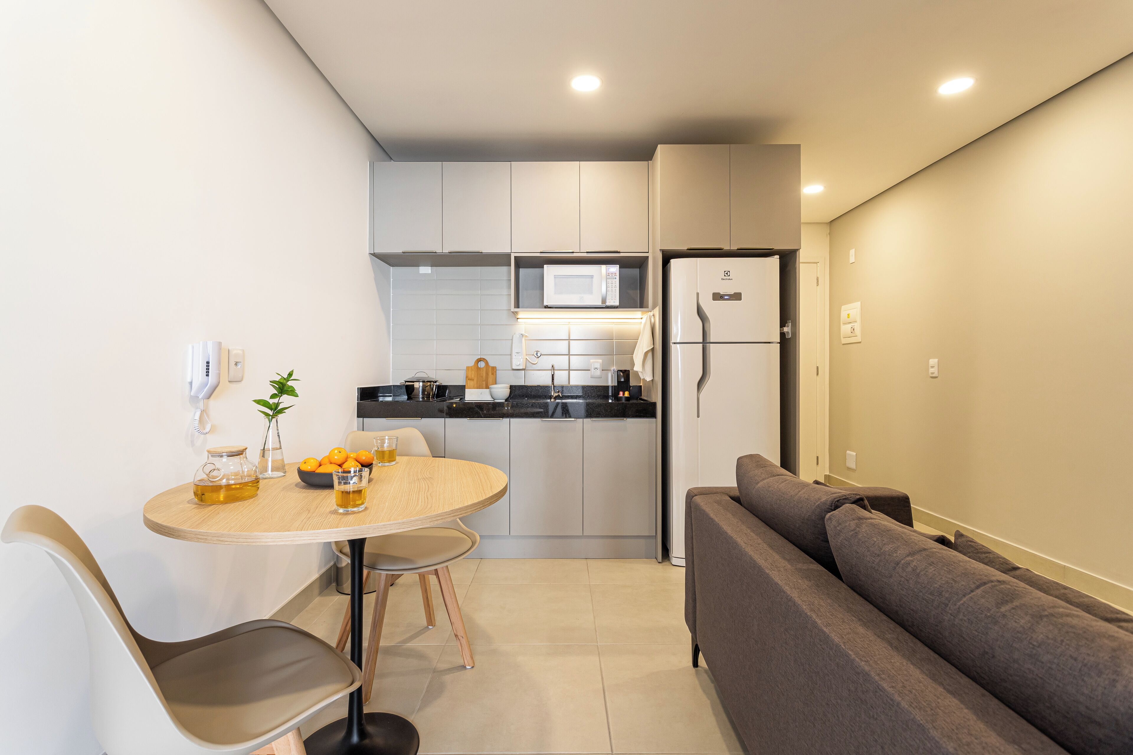 Full-sized fridge, microwave, stovetop, coffee/tea maker