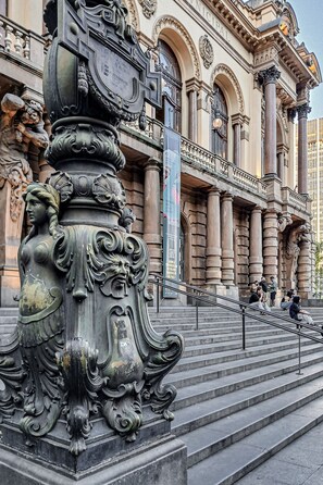 Point of interest - Aurora - Prédio novíssimo e completo no coração do Centro, com piscina e academia ao lado do metrô República (São Paulo)