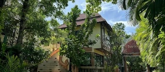Pichawaree Resort