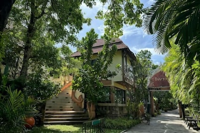 Pichawaree Resort