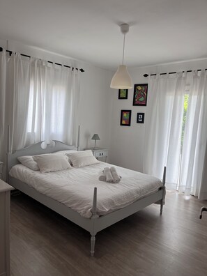 3 Schlafzimmer, Bügeleisen/Bügelbrett, WLAN, Bettwäsche