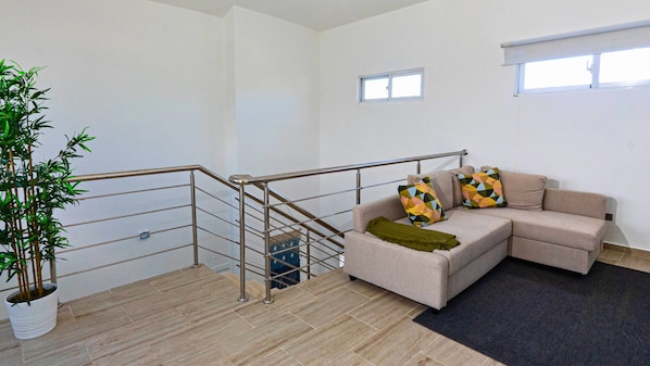 Apartemen, balkon, pemandangan kebun | Area keluarga