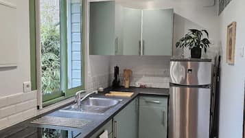 Microwave, oven, stovetop, electric kettle