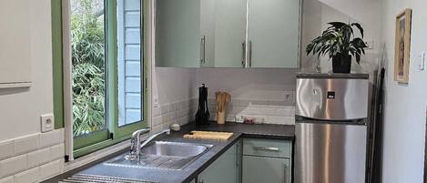 Microwave, oven, stovetop, electric kettle