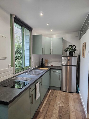 Charming independent studio near train station, ESA, Catho, Fresne - Angers