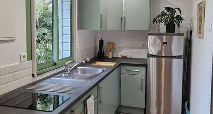 Charmant studio indépendant proche gare, ESA, Catho, Fresne - Angers