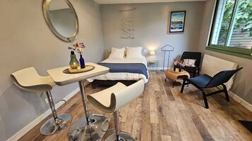 1 chambre, bureau, Wi-Fi gratuit, draps fournis