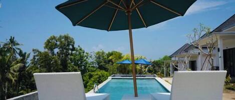 Piscina a l'aire lliure