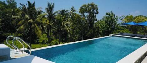 Piscina externa
