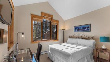 Studio (3 Bedrooms) | Exterior