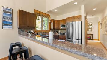 Studio (3 Bedrooms) | Exterior