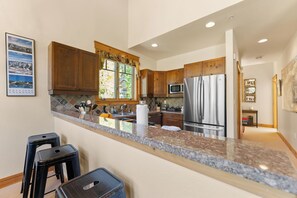 Studio (3 Bedrooms) | Exterior