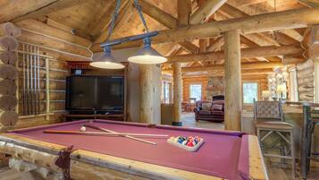 Studio (3 Bedrooms) | Exterior