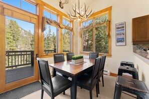 Studio (3 Bedrooms) | Exterior