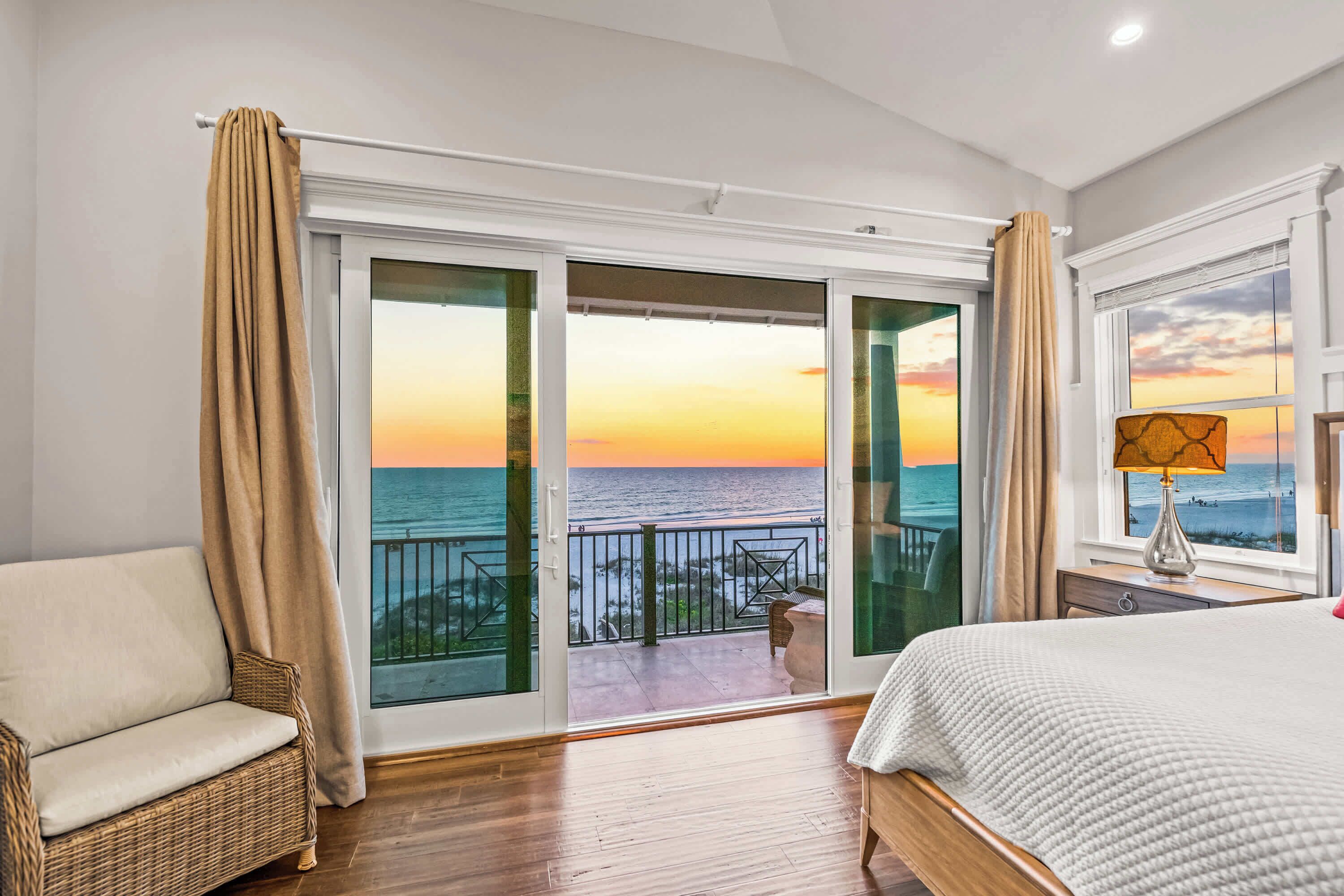 8 多间卧室、熨斗/熨衣板、WiFi、床单