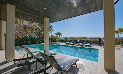 Beach Side Paradise - Luxury Home on the Beach