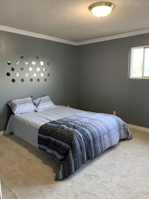 3 Schlafzimmer, Bügeleisen/Bügelbrett, WLAN, Bettwäsche