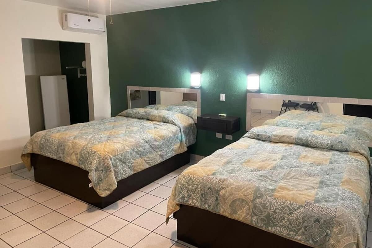 Chambre Deluxe double, vue sur le jardin | Couette en duvet, bureau, système d’insonorisation