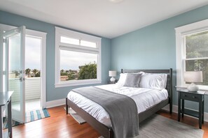 3 soverom, strykejern/-brett, wi-fi og sengetøy