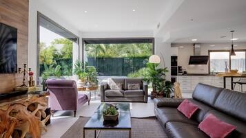 Een televisie en videogames