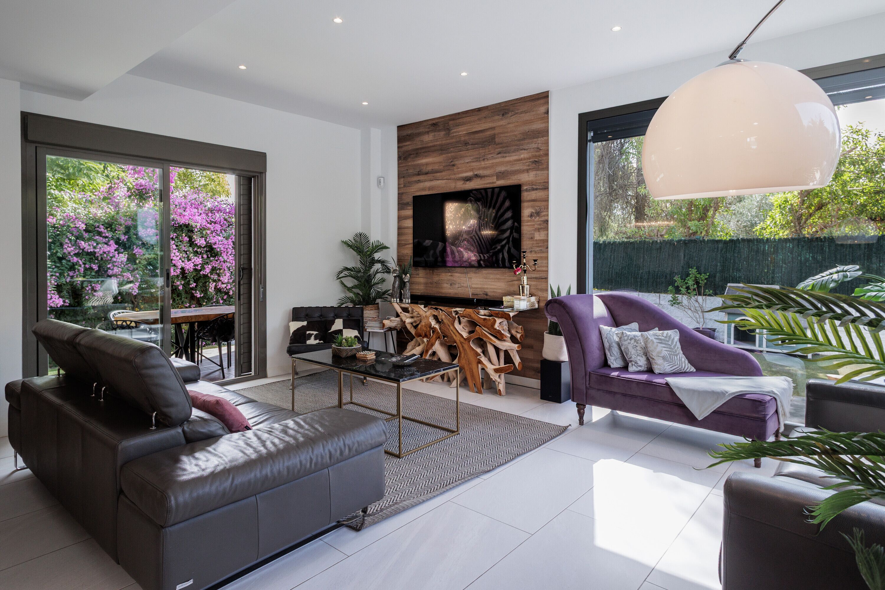 Una televisión, videojuegos