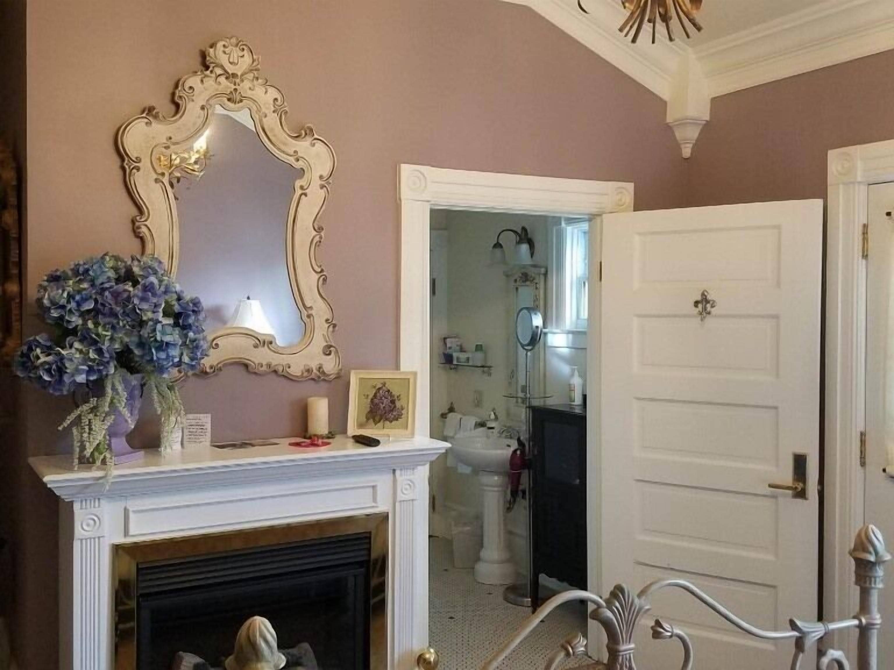 雙人房 | 熨斗/熨衣板、免費無線上網