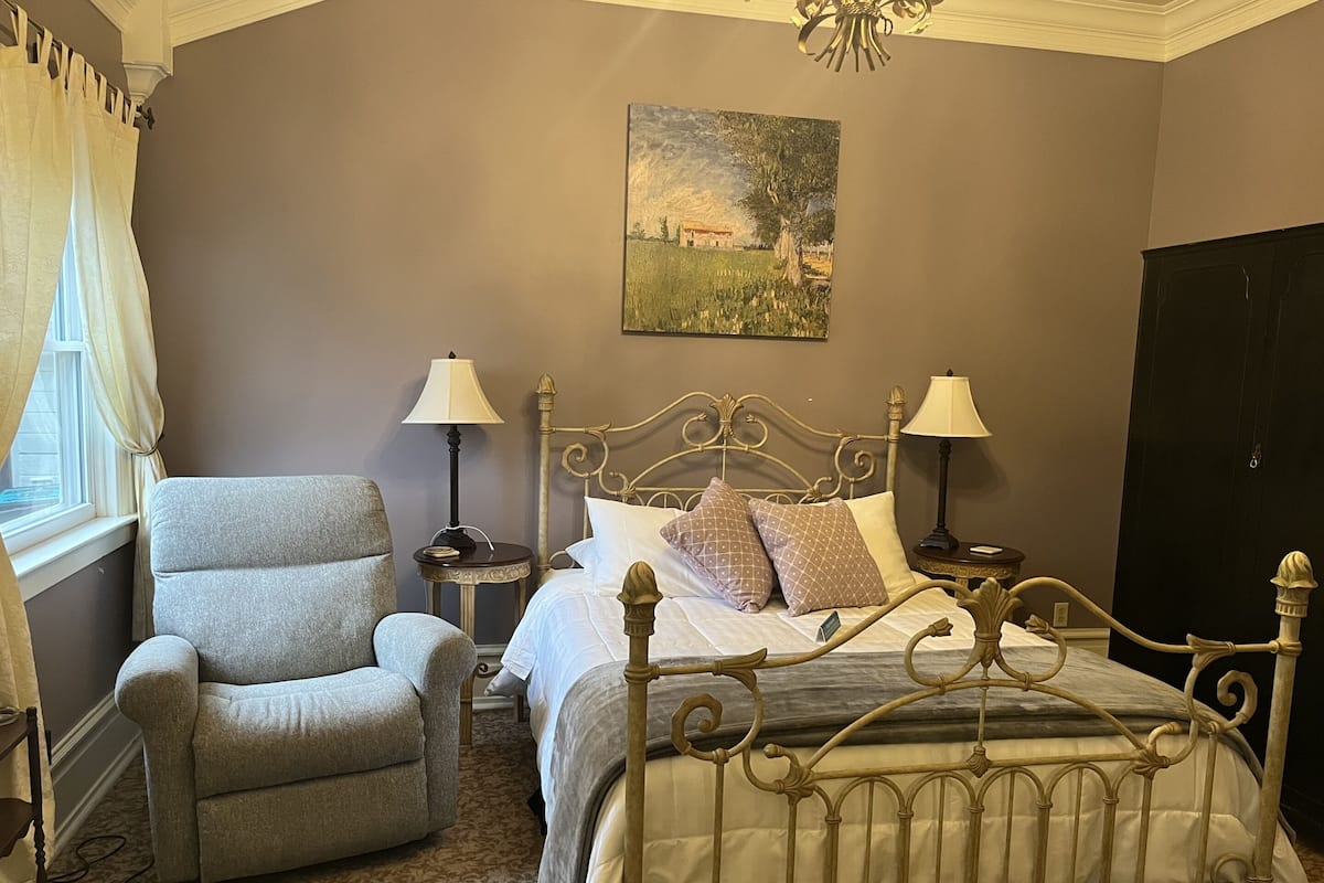 De Winters Suite (Room 1, downstairs)