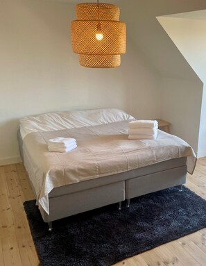 2 Schlafzimmer, Bügeleisen/Bügelbrett, WLAN, Bettwäsche