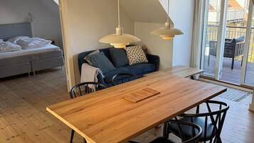 2 chambres, fer et planche Ă repasser, Wi-Fi, draps fournis