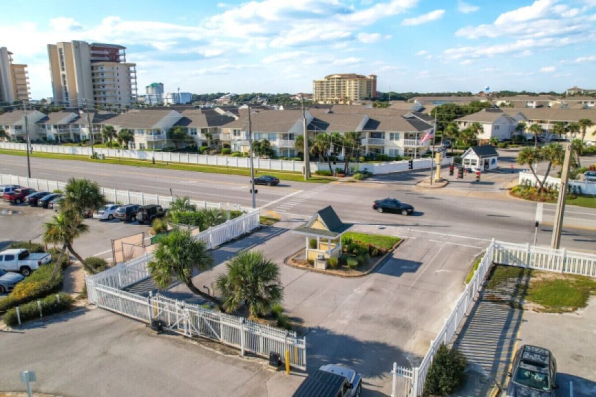 Photo 49 of Sandpiper Cove Unit 1047 1 Bedroom With Bonus Bunkroom FREE Beach Service