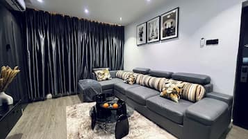 Economy appartement, balkon, uitzicht op stad | Woonruimte