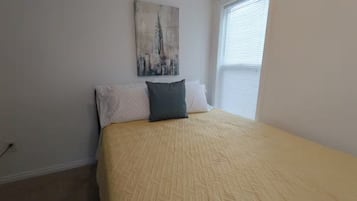 2 habitaciones, tabla de planchar con plancha y acceso a internet