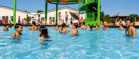 Piscine couverte, piscine extérieure