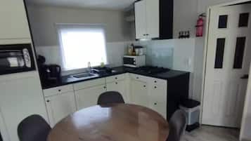 Oven, stovetop