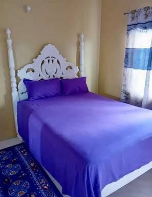 Bàn ủi/dụng cụ ủi quần áo, truy cập Internet không dây miễn phí