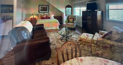 Tranquil and private a new
waterfront property located directly on Orange Lake