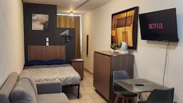 1 chambre, fer et planche à repasser, Wi-Fi, draps fournis