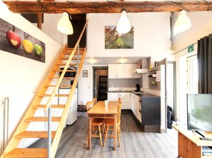 House | Dining - Cozy Duplex Apartment With Terrace (Heers)