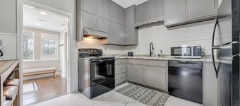 Cottage in the Pines