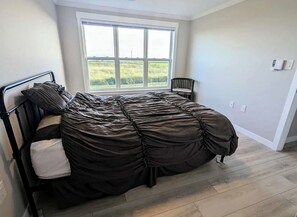 3 bedrooms, iron/ironing board, free WiFi, bed sheets -  Ocean Privacy on a secluded beachfront cottage on 16 acres of land!!! (Coleman)