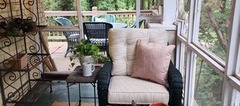 Walk to Downtown from Family Friendly Charming Home